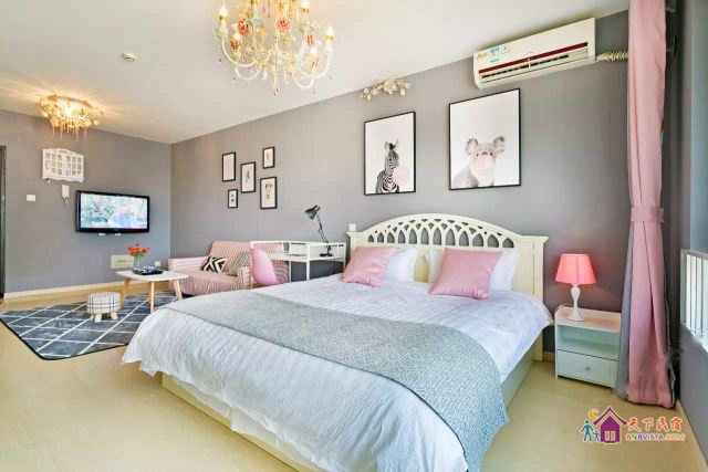 自由主义男生双人间