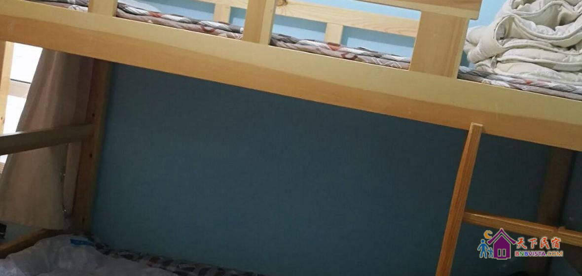 清新夏日男生房