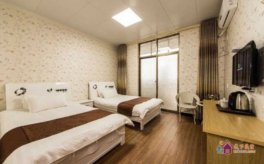 温馨双床房
