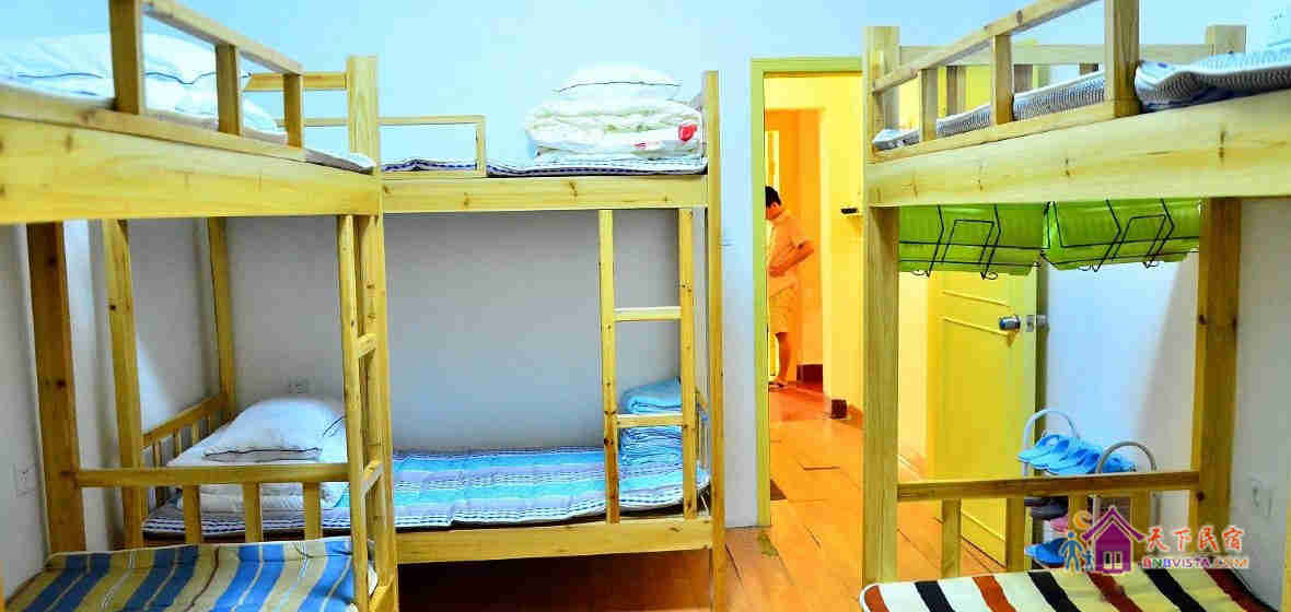 女生六人间(床位)