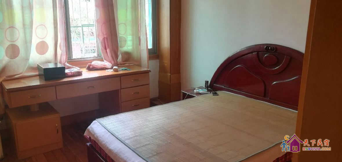 舒适双人房(公共卫浴)