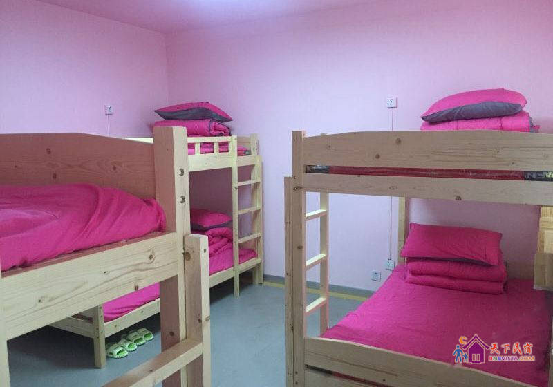 男生六人间(床位房)