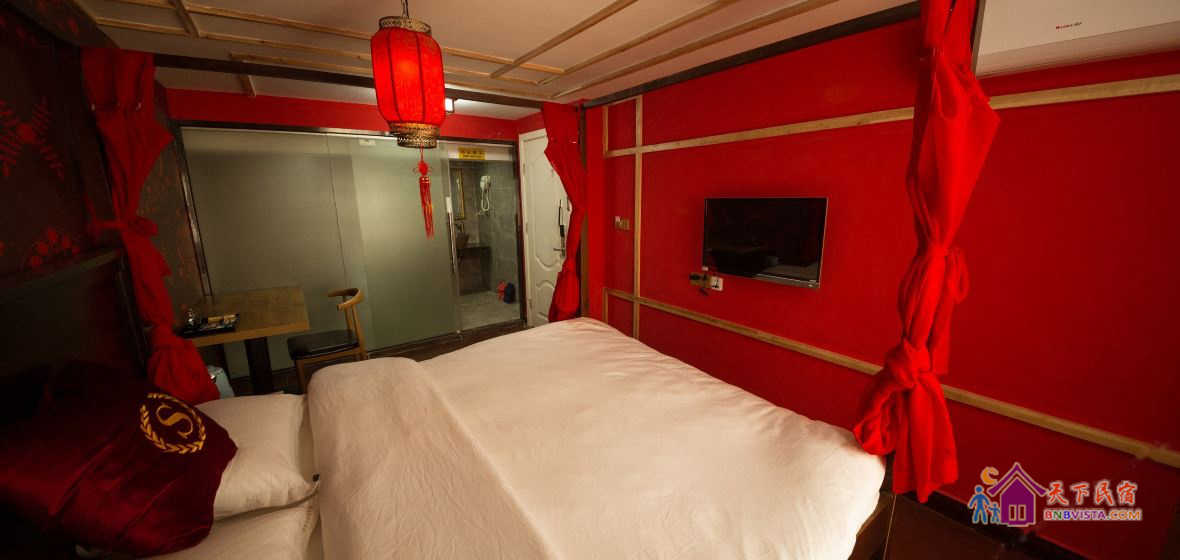新婚之夜复古大床房