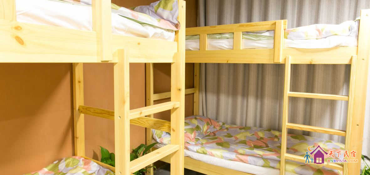 女生八人间(床位)