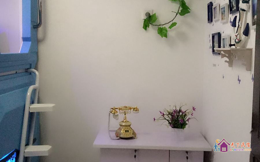 豪华太空舱(床位房)(公共卫浴)