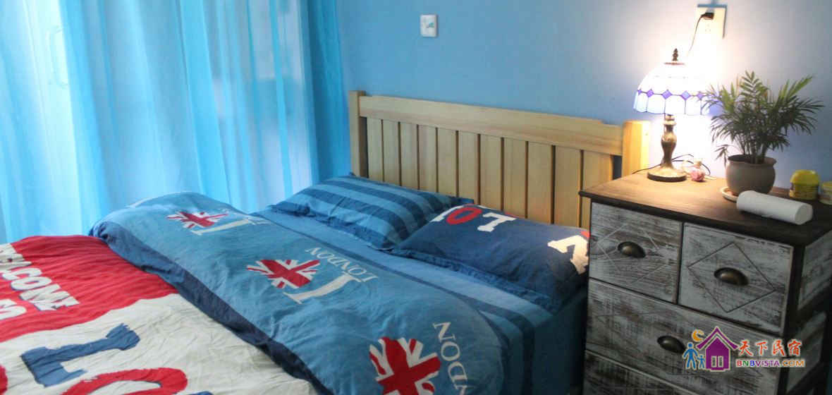 云山青地中海大床房