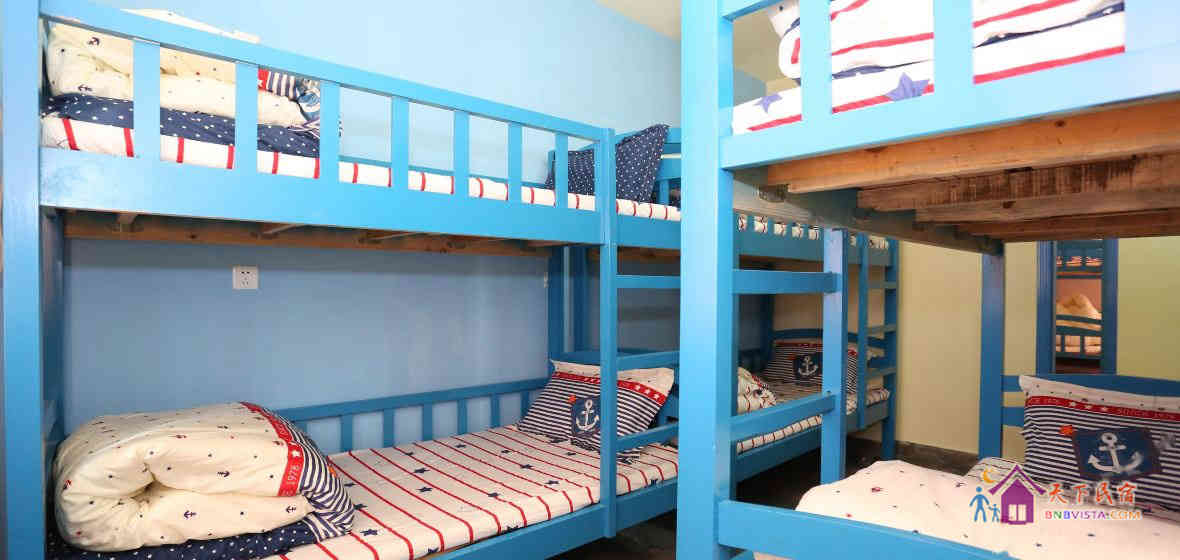 湘遇花园女生四人间床位房