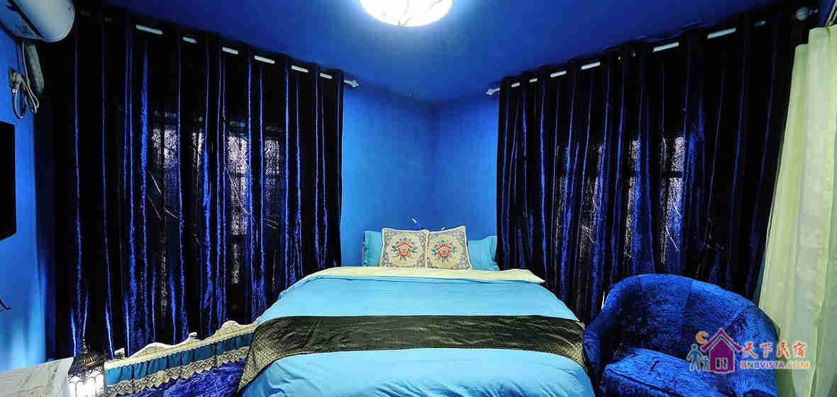 一见倾心圆床江景房