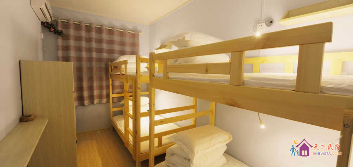 男生四人间(床位)