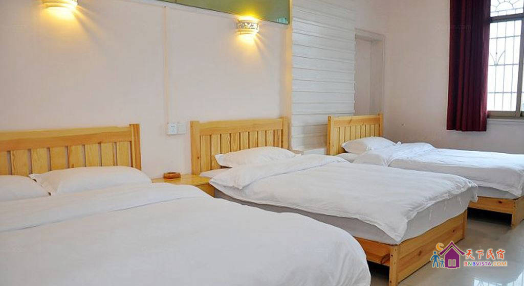 标准家庭四人间