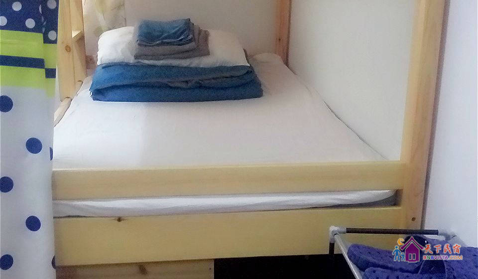 男生六人床位房