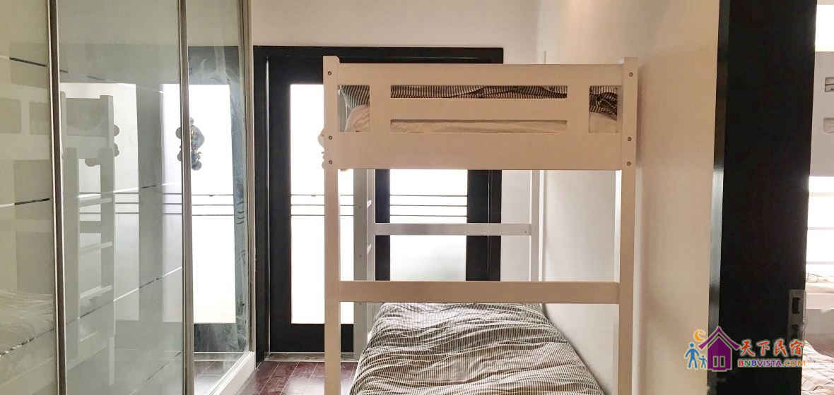 寂静双人床位房