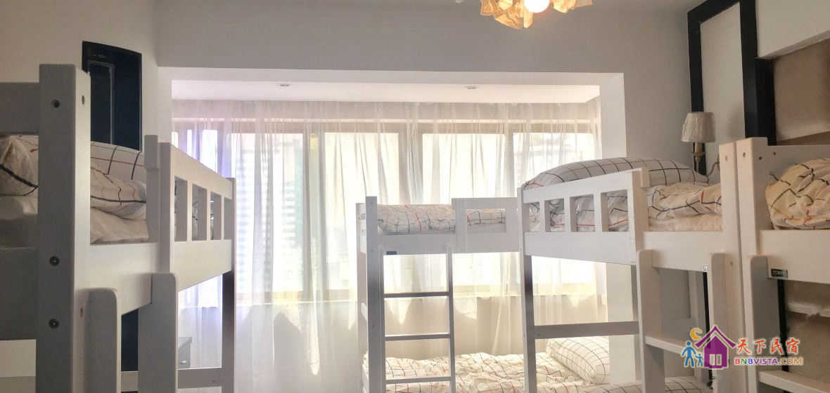 清醒女生八人房