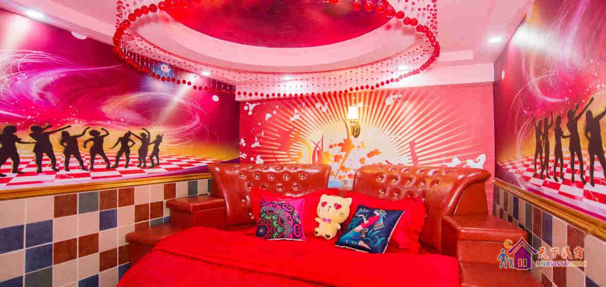 魅惑激情浪漫圆床房