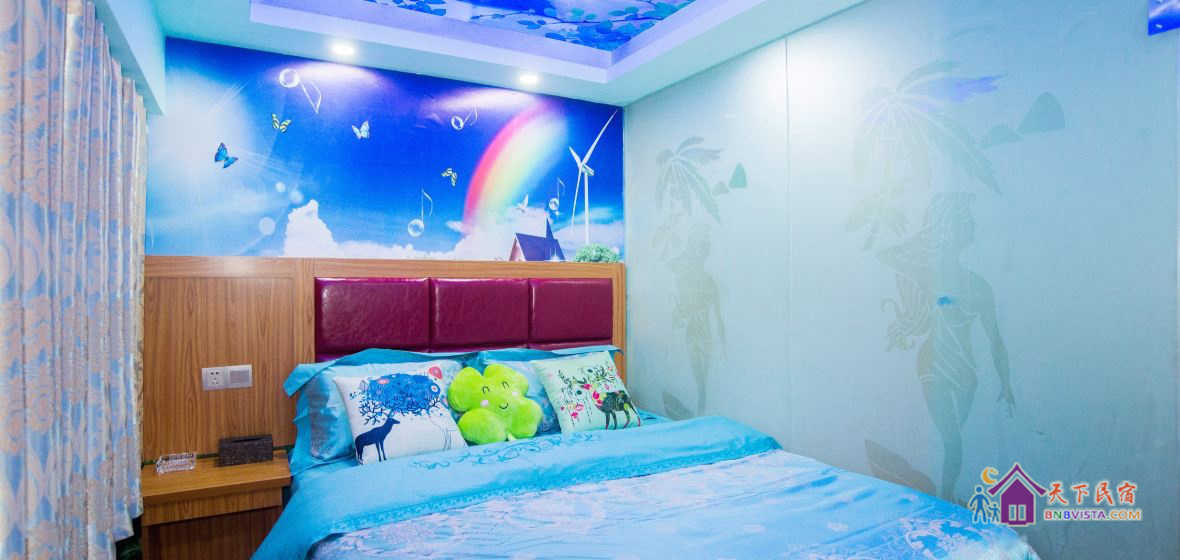 缤纷爱恋舒适大床房