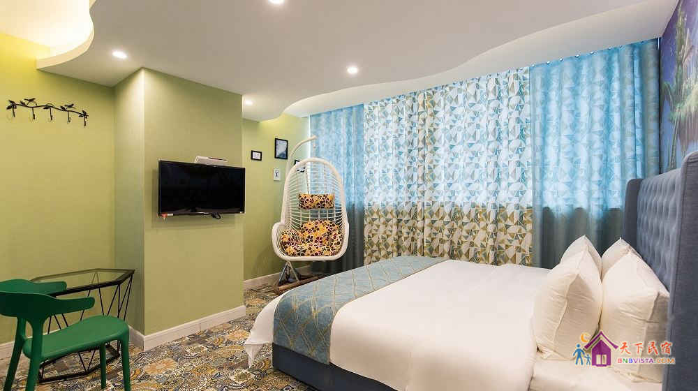 精装主题吊篮大床房