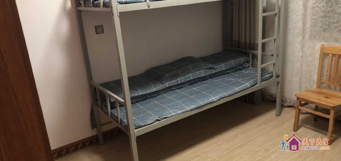 四人间(床位房)(公共卫浴)