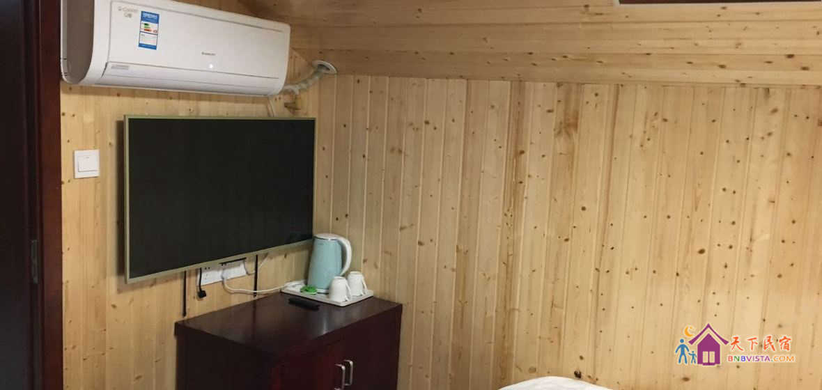 榻榻米一室一厅套房