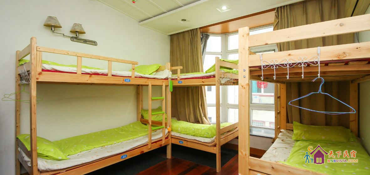 女生六人间(床位)