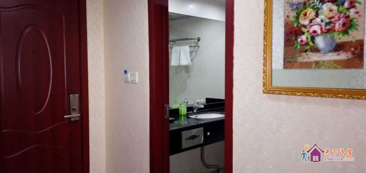 梦幻太空舱女生床舒适舱