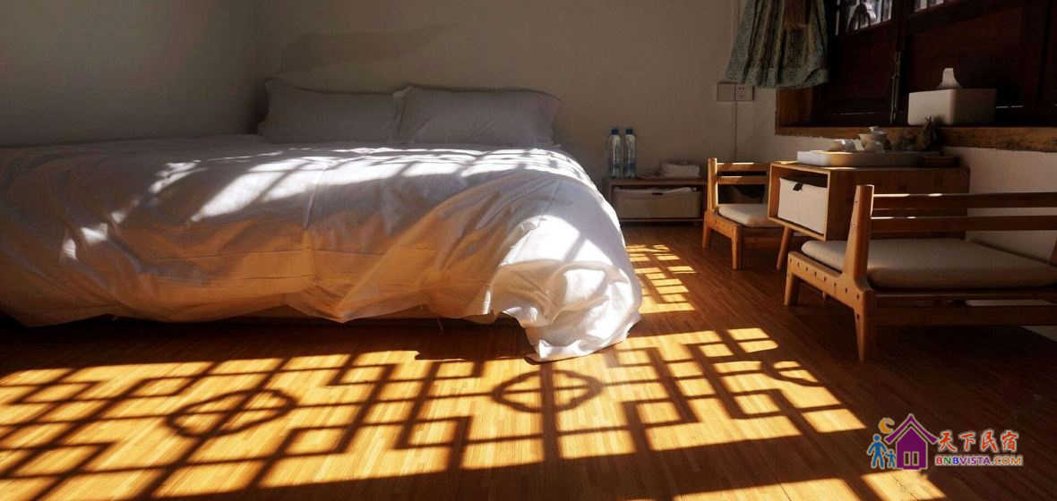 舒适阳光榻榻米房