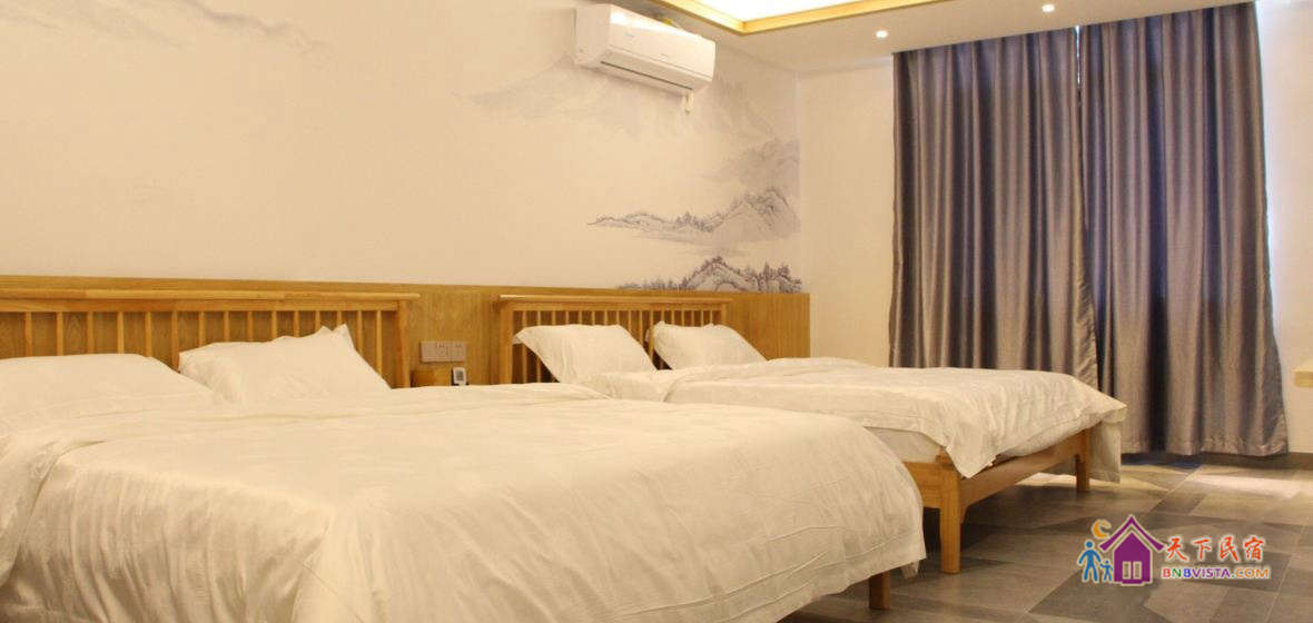 凤凰时雨双床房
