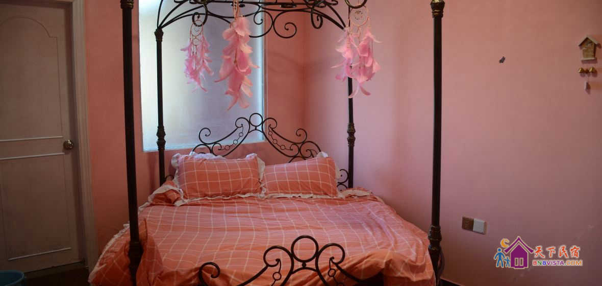 牌坊街三室一厅地中海套房