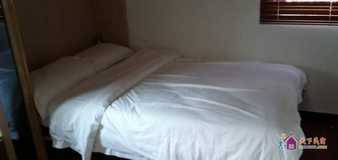 庭院雅居二室一卫三人间