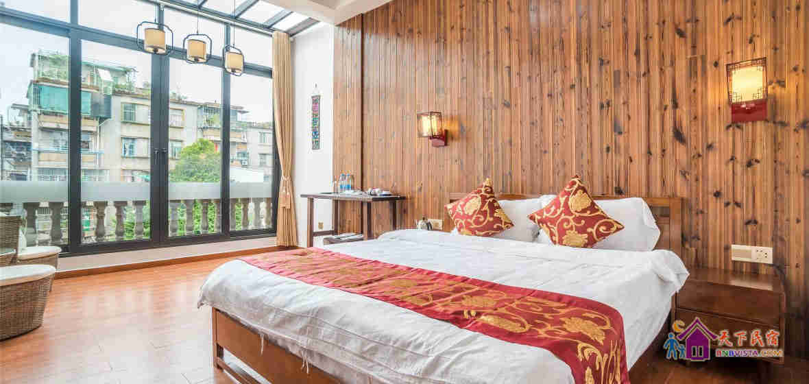 阳光舒适大床房