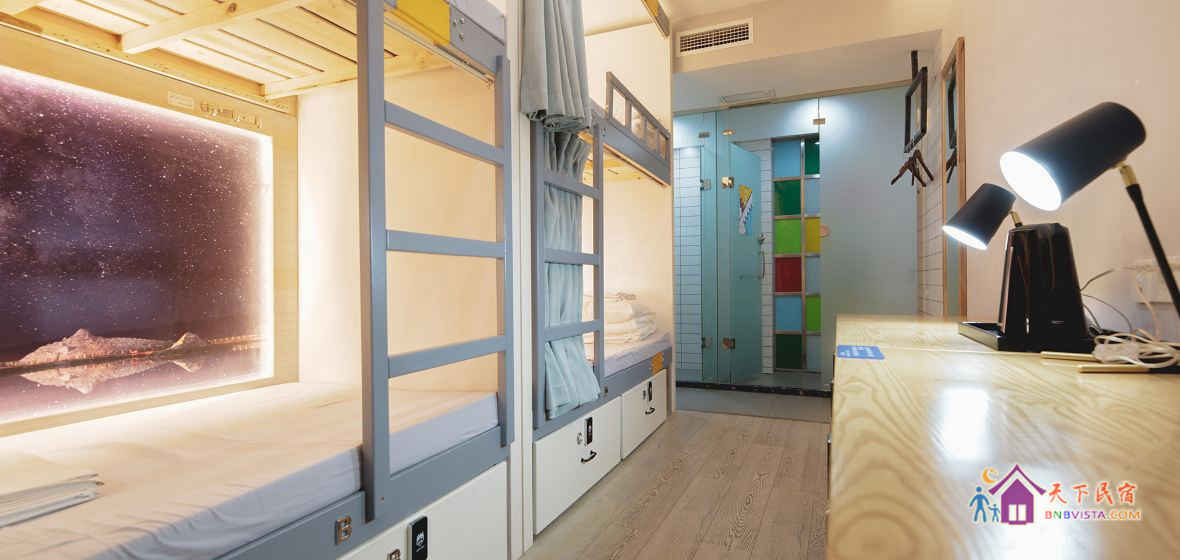 舒适女生4人间(床位)(无窗)