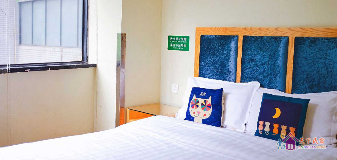 大床头等舱(公共卫浴)