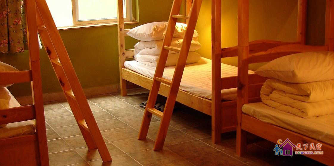 空调混住六人床位房