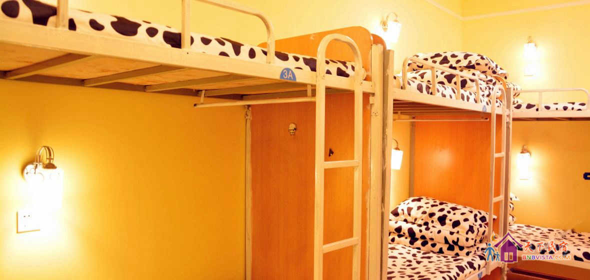 内窗风扇男生8人间