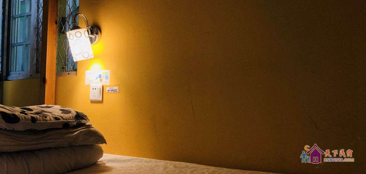 内窗空调女生6人间(无窗)(床位)