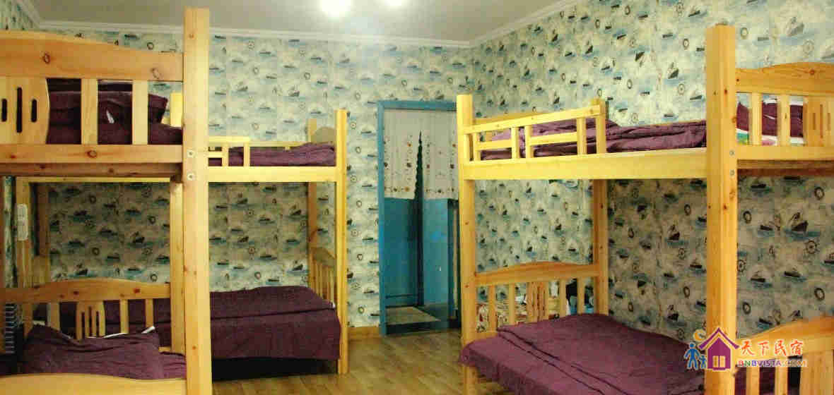 女生六人间(床位)