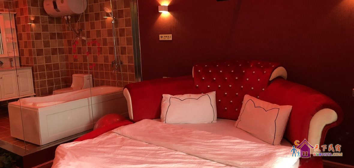 精致一室圆床房