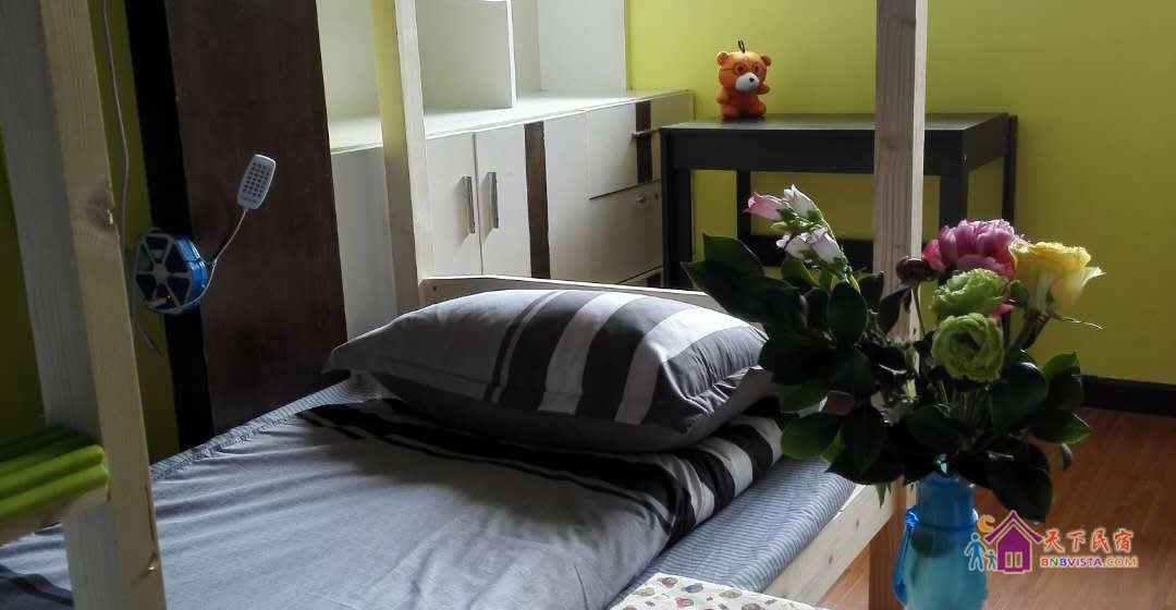 舒适混住六人间(床位)