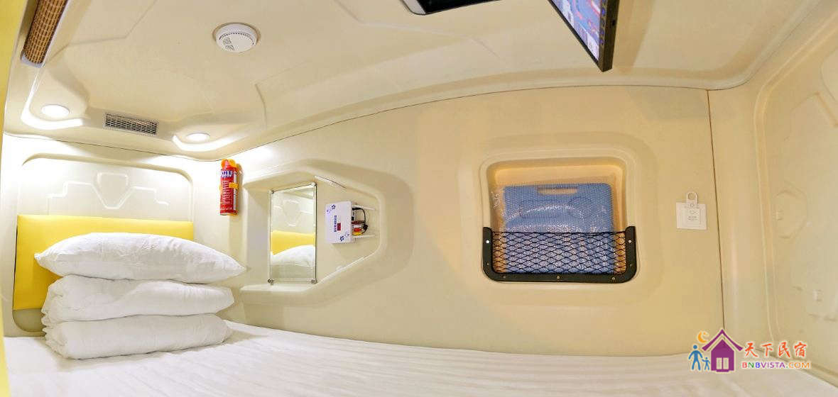 豪华太空舱(公共卫浴)(床位)