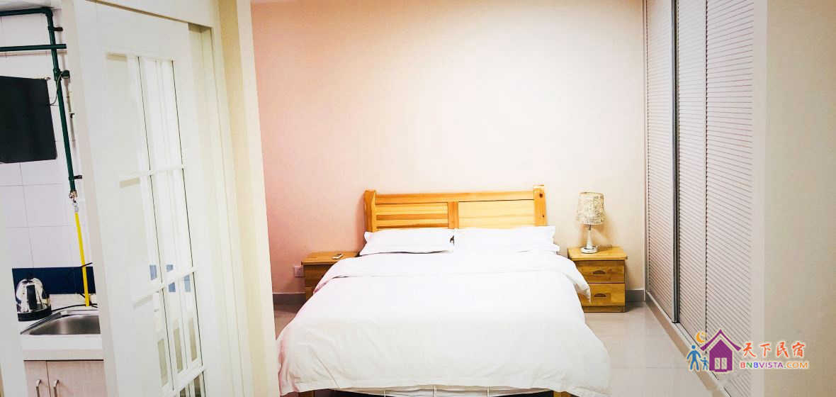 简约精致大床房