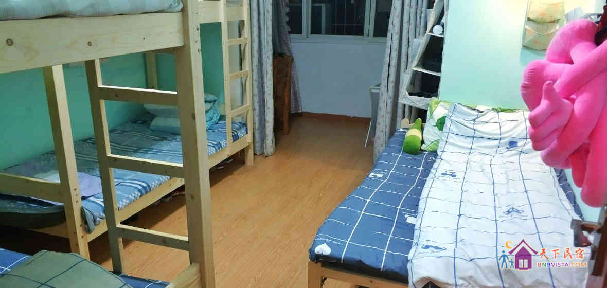 男生五人间(床位房)(公共卫浴)