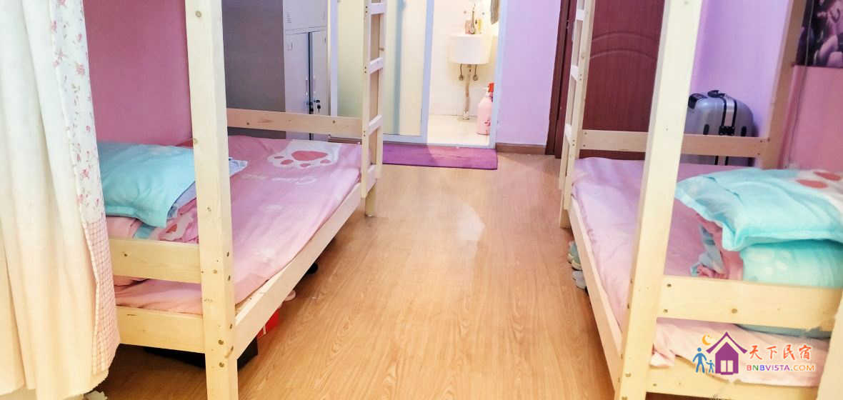 女生四人间(床位房)(独立卫浴)
