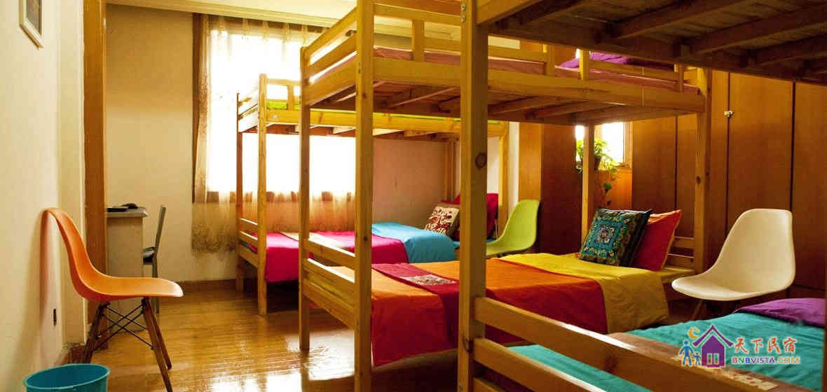 女生6人间(床位)