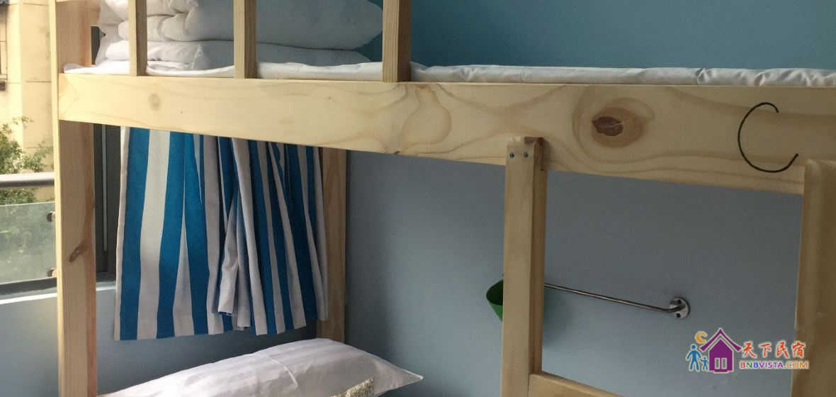 熊猫小姐四人间(按床位卖)