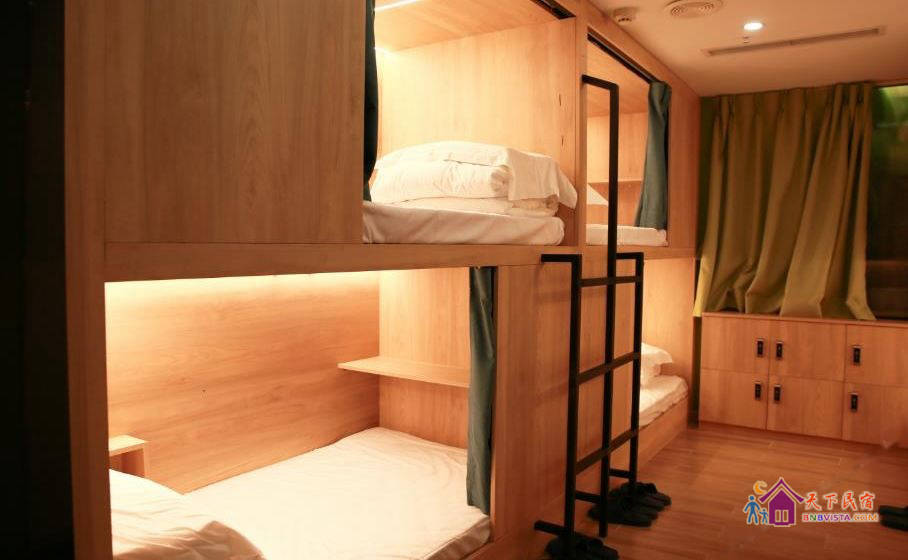 温馨六人间(床位)