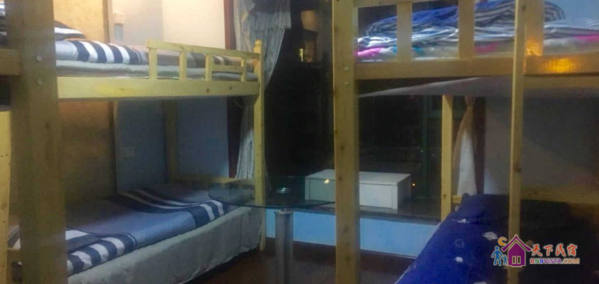 六人间(床位)(公共卫浴)