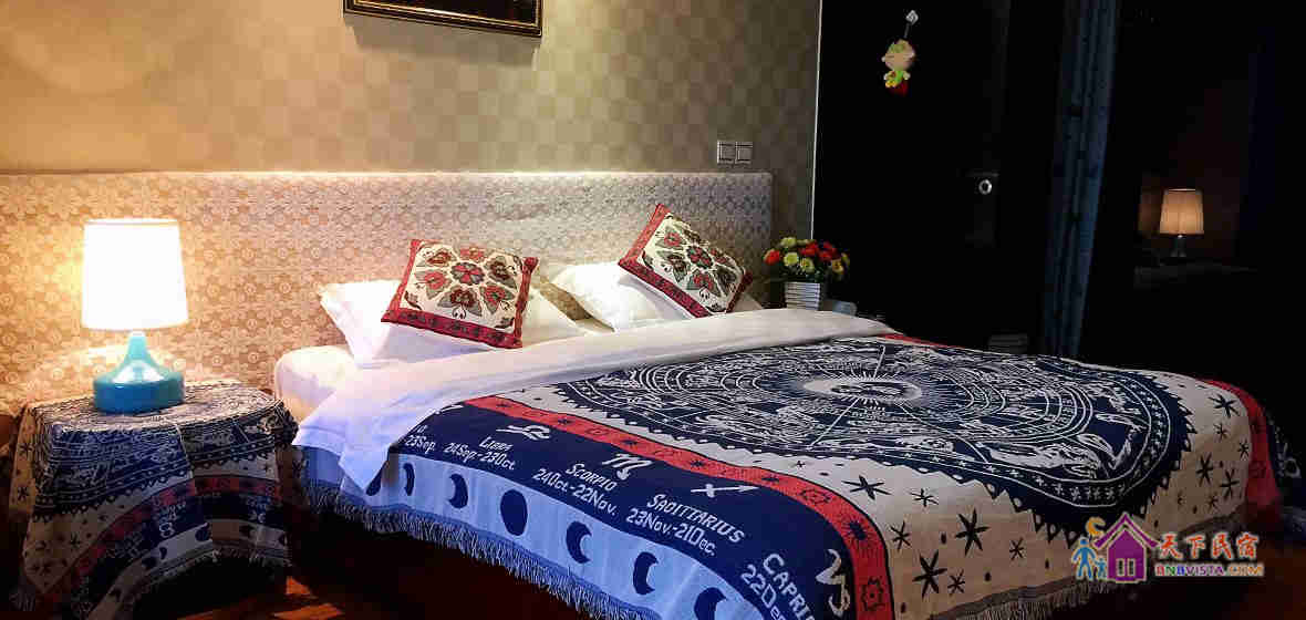 豪华行政大床房