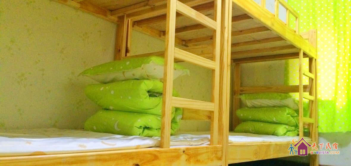 女生六人间(床位)