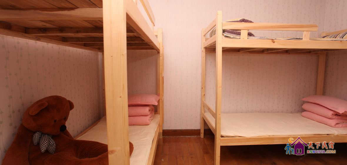 女生四人间(床位房)(公卫)