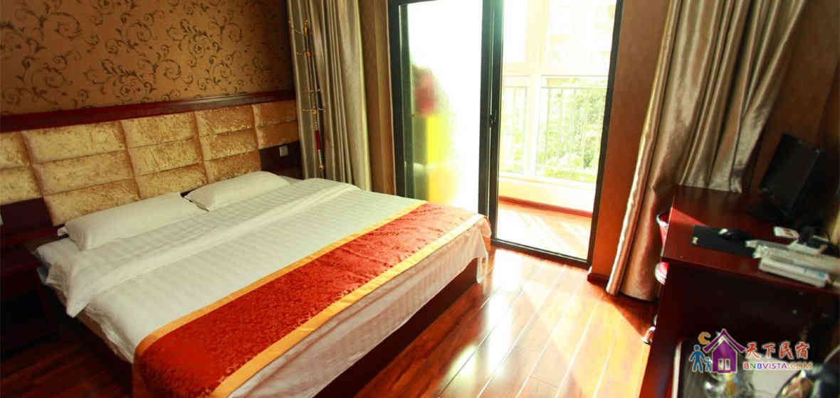 舒适电脑大床房