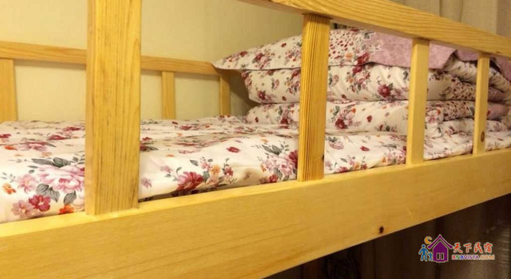 男生六人间(床位)